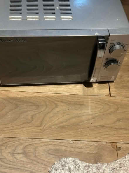 Photo of free Microwave (Greenwich / deptford bridge) #1