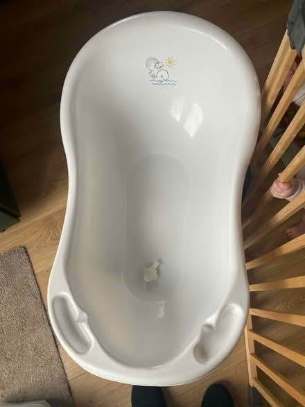 Photo of free Baby bath (GL51) #1