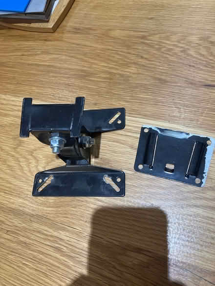 Photo of free Tv wall bracket (Bingley BD16) #1