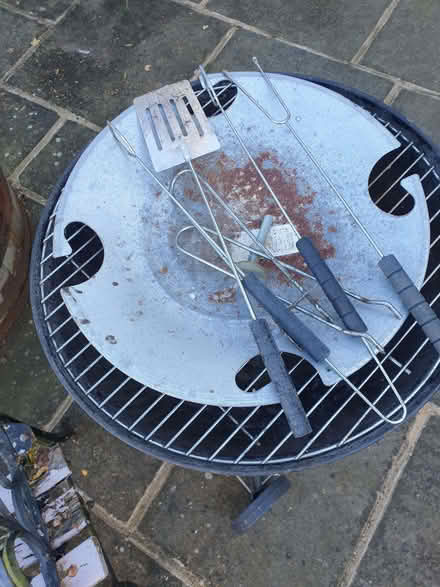 Photo of free Metal cylinder barbecue (Clint Green NR20) #2