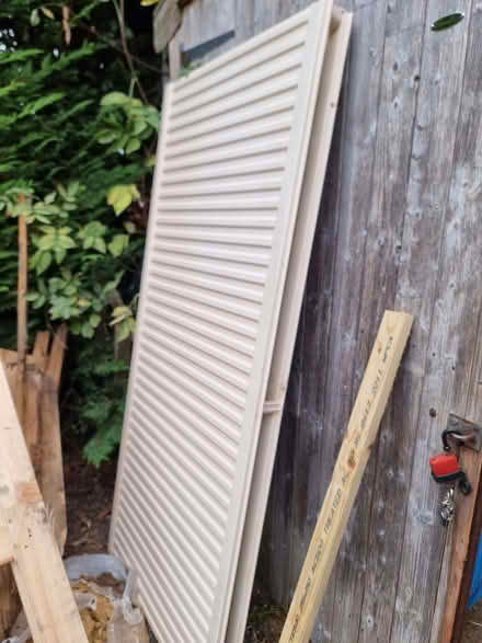 Photo of free 5 radiators (Westwick NR10) #2