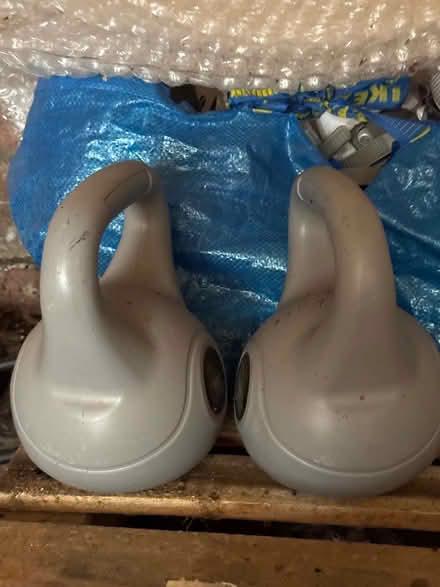 Photo of free 6 kg kettlebells (Surbiton KT5) #1