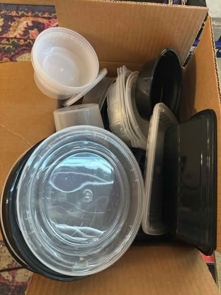 Photo of free Box of tupperware (North Hollywood-Burbank) #1