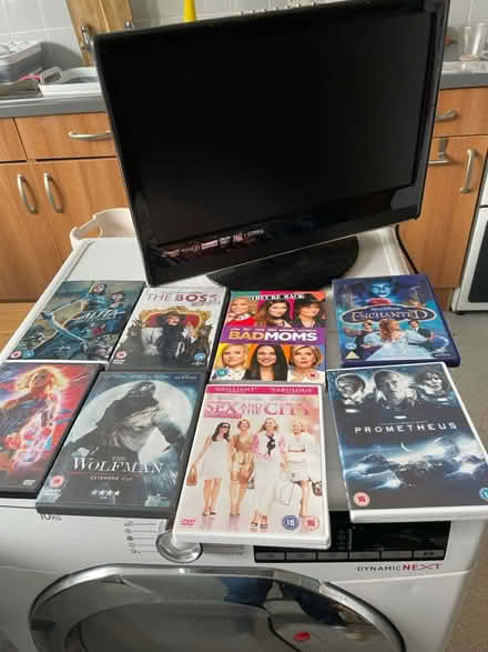 Photo of free Small TV with CD player (Great billing Northamtpon) #1