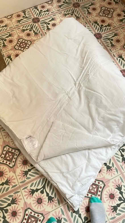 Photo of free Lightweight summer duvet king size (Walton Manor OX2) #2