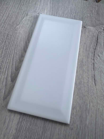 Photo of free 90 x Wall Tiles (Southend SS1) #1