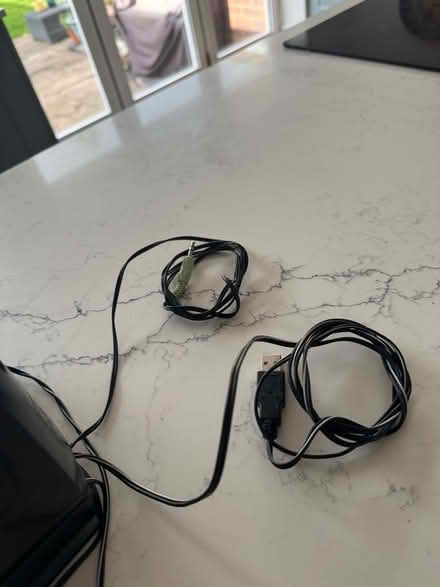 Photo of free Computer Speakers (Dean Row SK9) #2