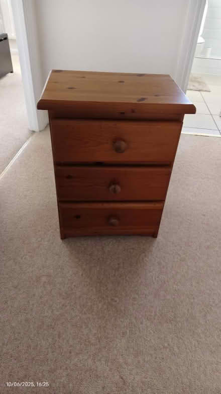 Photo of free Bed side Drawers (Sawston CB22) #1