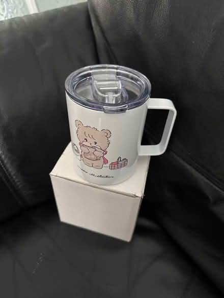 Photo of free New cup with lid (Finsbury Park N4) #2