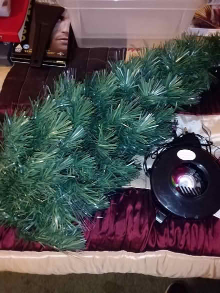 Photo of free 3 foot Fibre optic Christmas tree (Tonbridge) #1