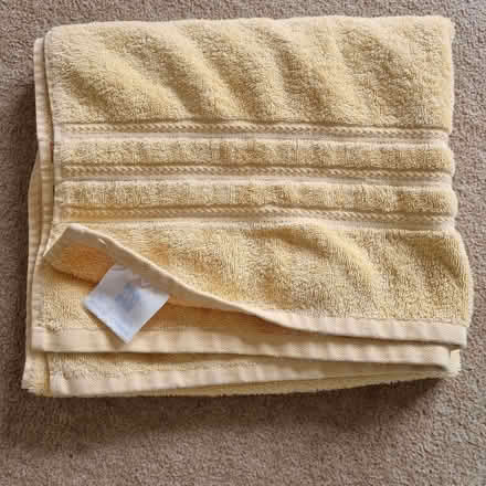 Photo of free Egyptian cotton towel (CB4 3) #1