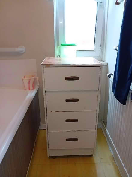 Photo of free Chest of drawers (E9) #1