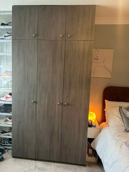 Photo of free Fitted wardrobe in Grey (West horndon) #4