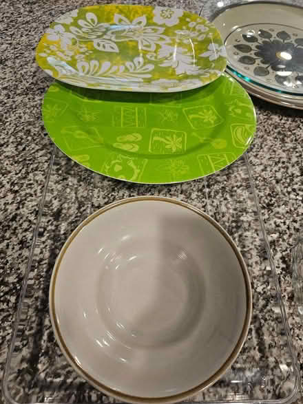 Photo of free Misc platters, bowls, etc (Camden parc) #3