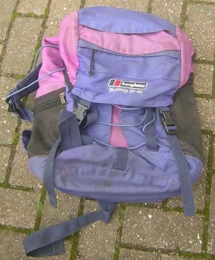 Photo of free medium size backpack (Hillfields BS16) #1