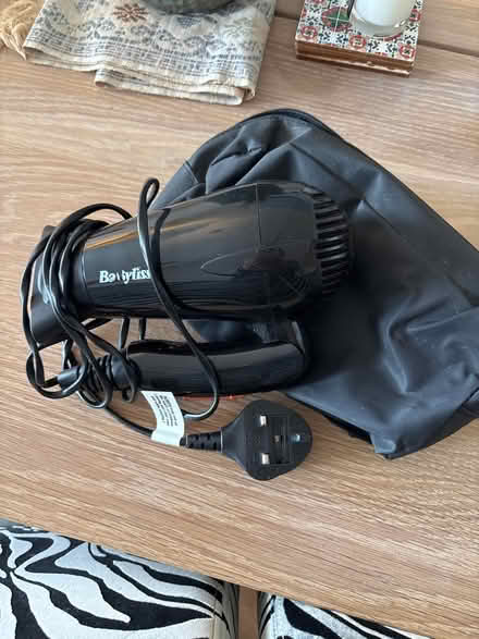 Photo of free Travel sized hairdryer with pouch (Richmond TW10) #1