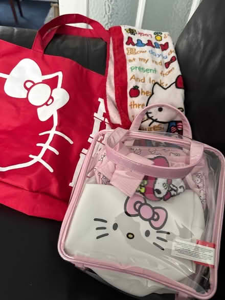 Photo of free New Hello kitty bags (Finsbury Park N4) #1