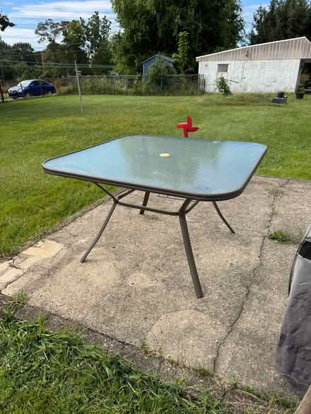 Photo of free Patio table (Ridley Park) #1
