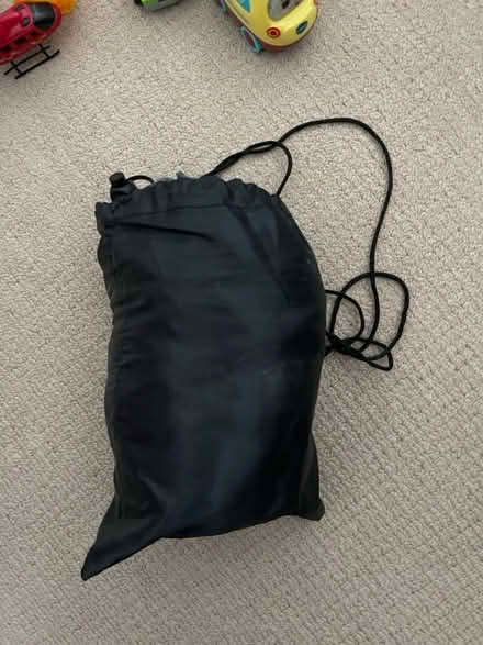 Photo of free Inflatable Foot Rest Pillow NAVY (enfield EN1) #2