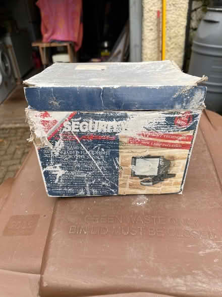 Photo of free Security Floodlight (Ellastone DE6) #1