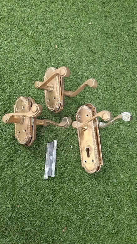 Photo of free Old brass handles (Ashford TW15) #1