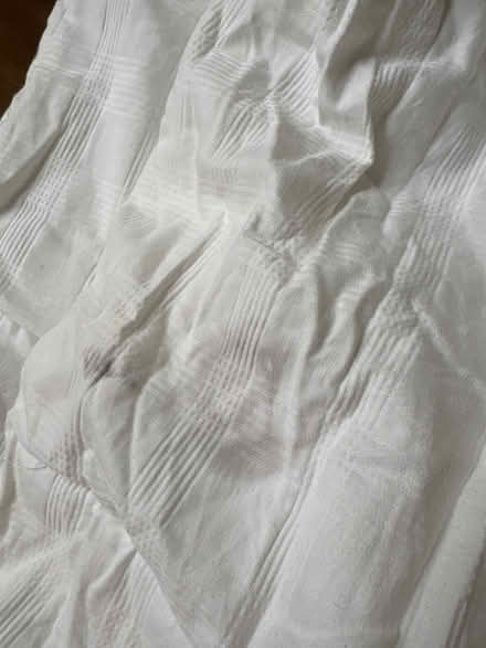 Photo of free Single white duvet with no cover (Hove, BN3) #2