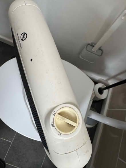 Photo of free Electric Heater with Halogen bulbs (Treeton S60) #3