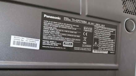 Photo of free TV with fixed stand (Braintree CM7) #1