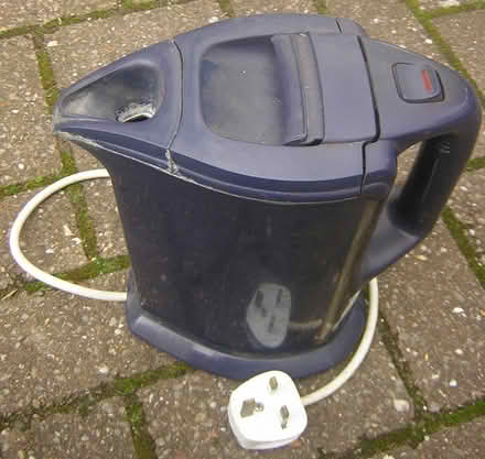Photo of free kettle (Hillfields BS16) #1