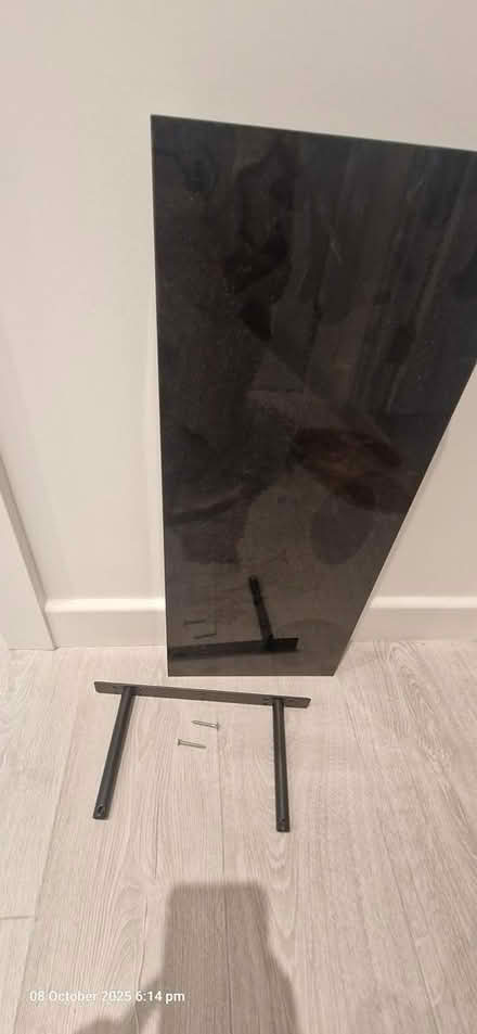 Photo of free Floating shelf (DA6) #1