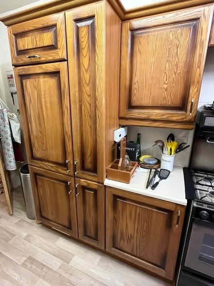 Photo of free Kitchen cupbds, w solid wood doors (Wychwood Avenue LU2) #1