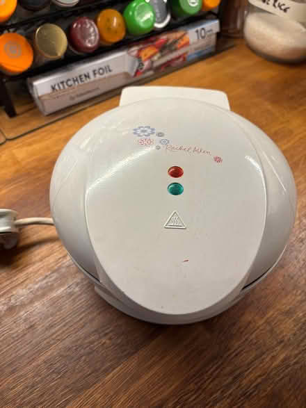 Photo of free Mini cup cake maker (EH25, Roslin) #2