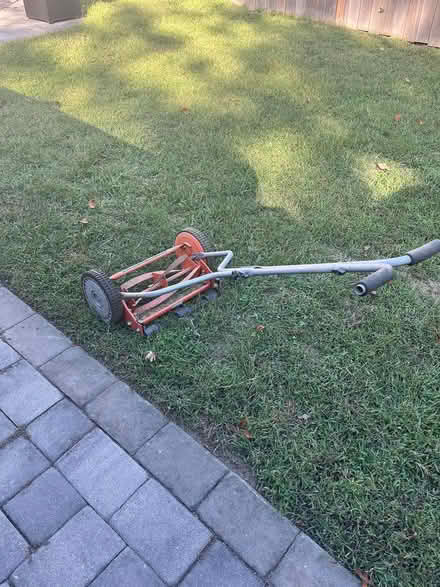 Photo of free Push mower (Lamond Riggs) #3