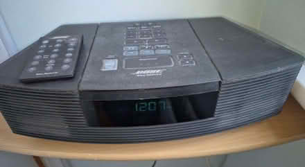 Photo of free BOSE Radio/CD player (New Malden KT3) #1