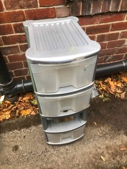 Photo of free Plastic drawers (Wisewood S6) #1