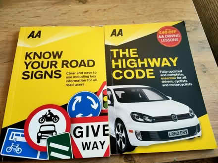 Photo of free Books (brinnington sk5) #1