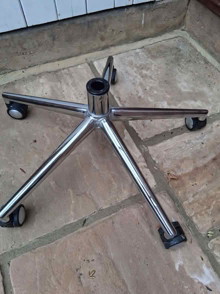 Photo of free Base with rollers (Great Amwell SG12) #1