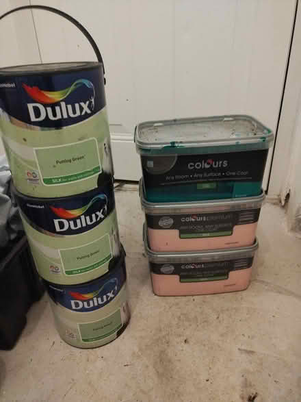 Photo of free Different wall paint (Croydon) #1
