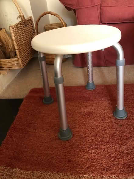 Photo of free Height adjustable stool (CV22 - near centre of Rugby) #1