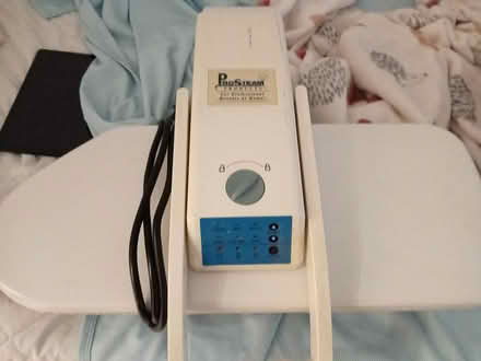 Photo of free Steam iron (CH43) #1