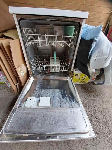 Photo of free Dish washer (Leconfield Rd LE11) #2