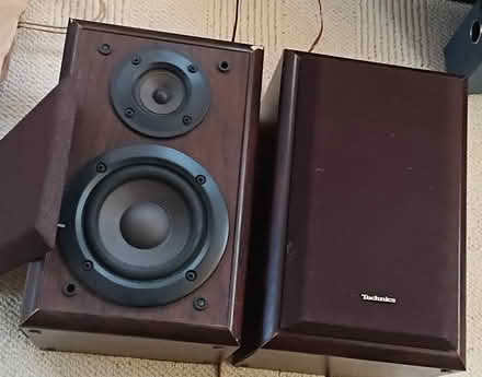 Photo of free speakers (CT15) #1