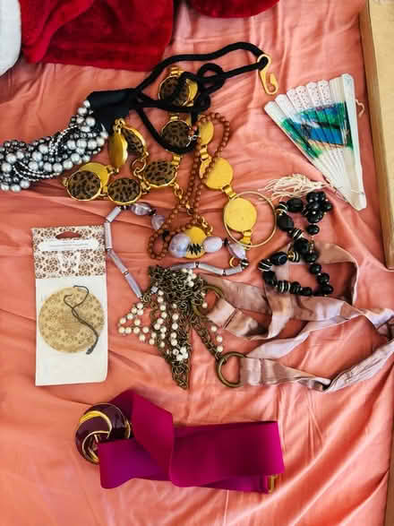 Photo of free Assorted accessories (North Hollywood) #1
