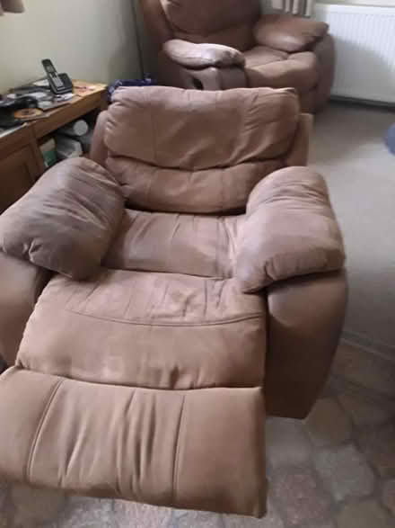 Photo of free Recliner chair (White Grit SY5) #2