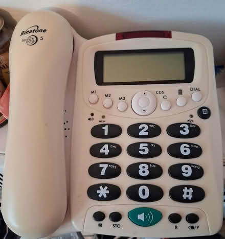 Photo of free large button corded landline phone (Bellevue EH7) #1