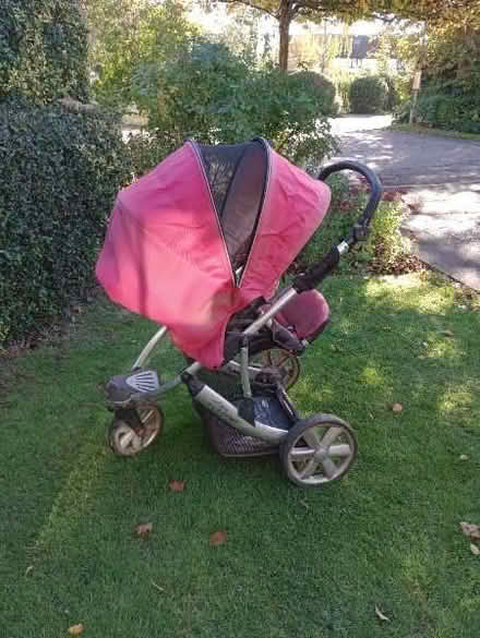 Photo of free Britax pushchair and bassinet (Welwyn Garden City, AL8) #3