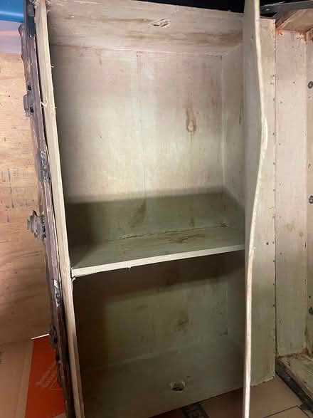 Photo of free Vintage (old) trunk (Larkspur) #2