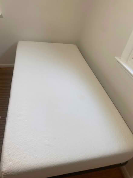 Photo of free Twin memory foam like new (Ijamsville 21754) #1