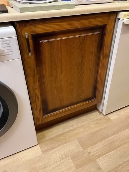 Photo of free Kitchen cupbds, w solid wood doors (Wychwood Avenue LU2) #2
