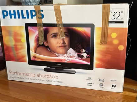 Photo of free 32" lcd tv (Lower Mills) #1